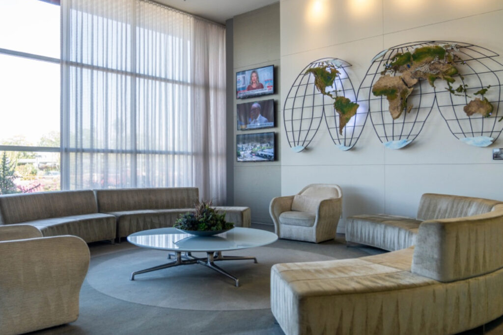 TVC Studios - Television City - Production Offices - Lobby room with Chairs and Center Table
