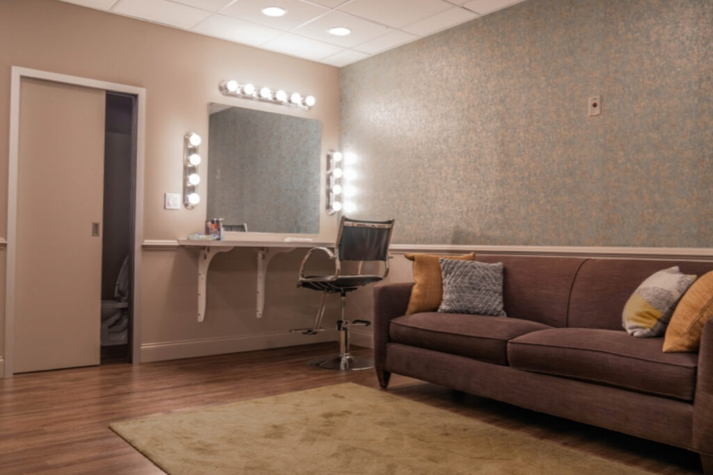 TVC Studios - Television City - Production Office Space - Dressing Room with Mirrors and LIghts